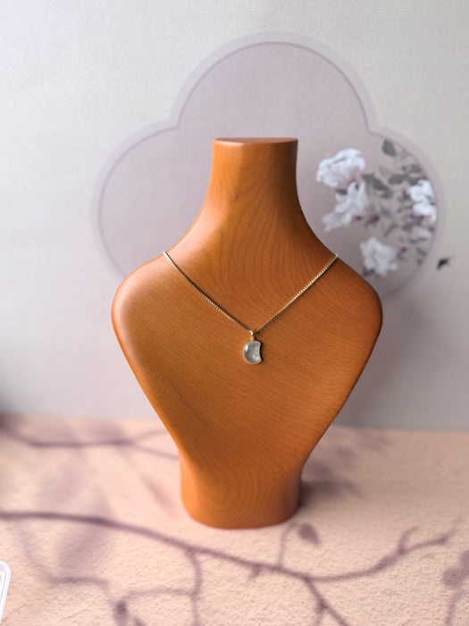 Crescent Moon Moxisha Jadeite Necklace - 18K Gold