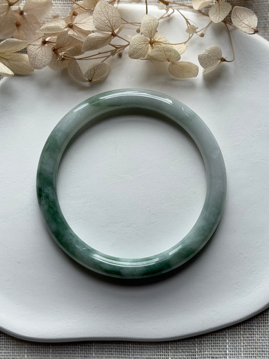 Green Jadeite Bangle