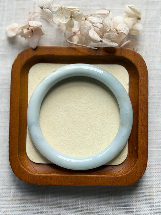 Green Jadeite Bangle