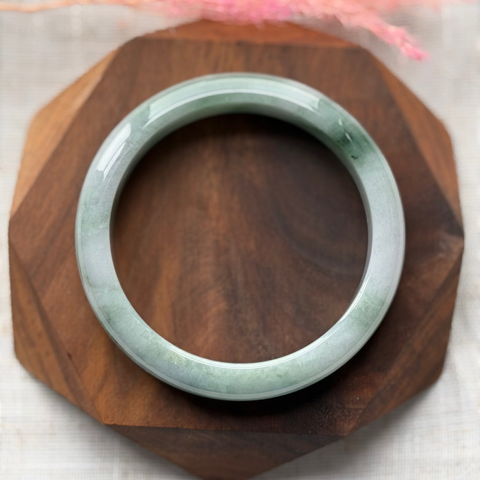 Round Green White Jadeite Bangle