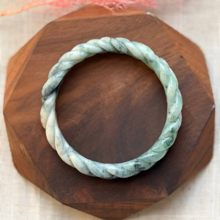 Pleated Jadeite Bangle