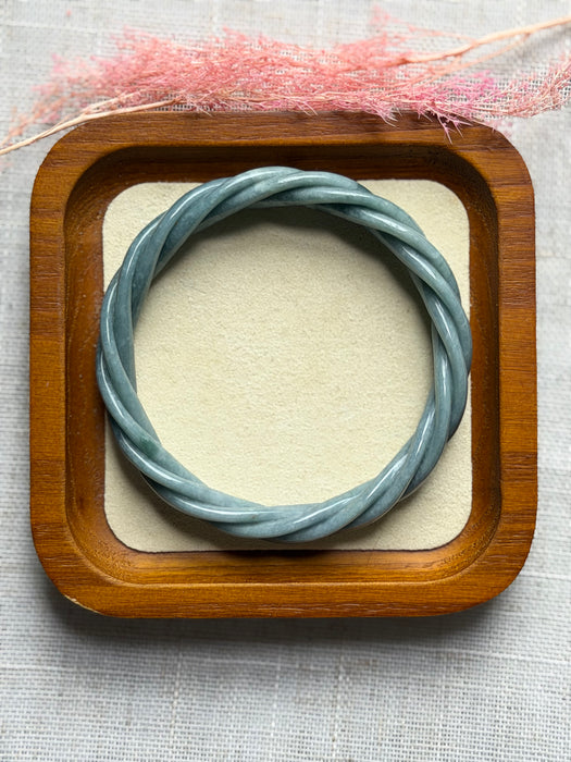 Guatemala Pleated Jadeite Bangle