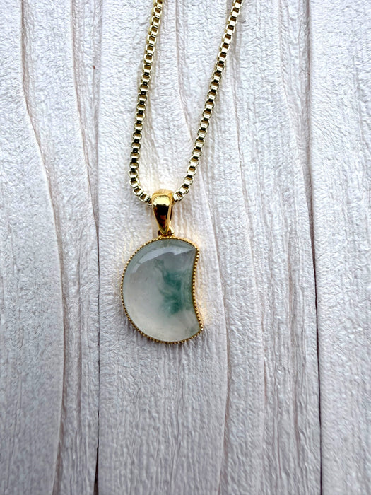 Crescent Moon Moxisha Jadeite Necklace - 18K Gold