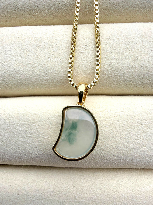 Crescent Moon Moxisha Jadeite Necklace - 18K Gold