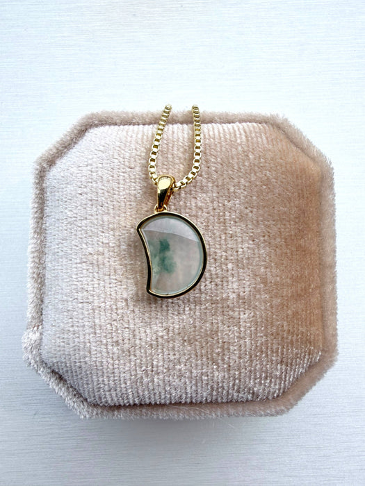 Crescent Moon Moxisha Jadeite Necklace - 18K Gold