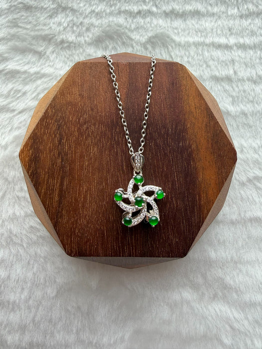 Green Jadeite Spinning Windmill Necklace