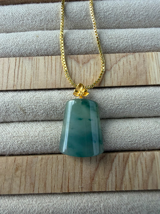 Blue Floating Flowers Jadeite Necklace - 18K Gold