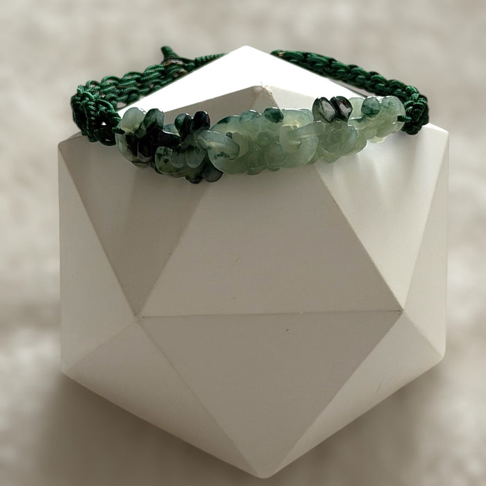 Green Floral Interlocked Shoupai Jadeite Bracelet