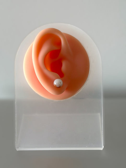 Round White Sajin Jadeite Earring Studs