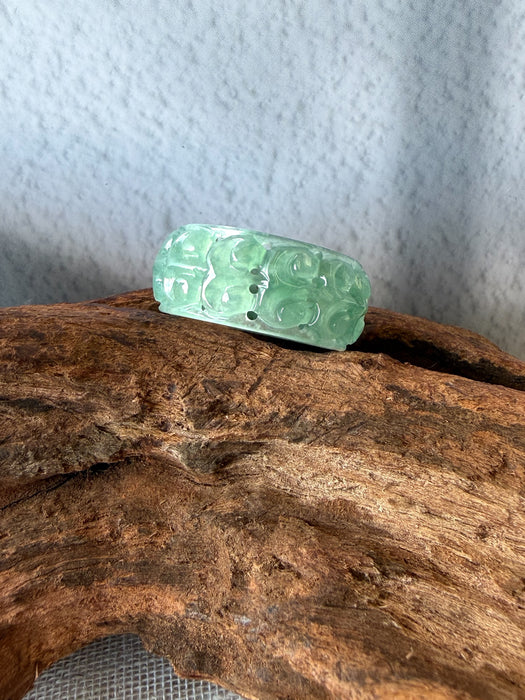 Carved Ruyi Jadeite Ring