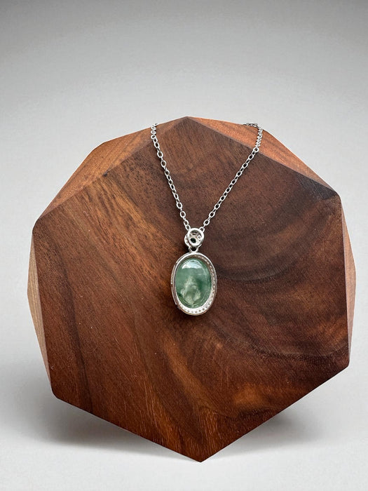 Green Oval Jadeite Necklace