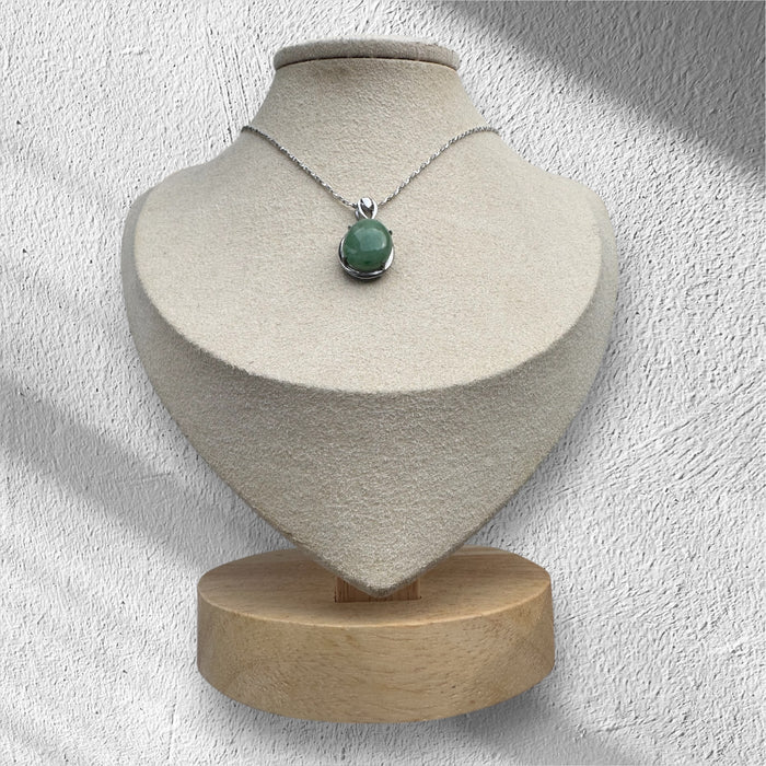 Green Oval Jadeite Necklace