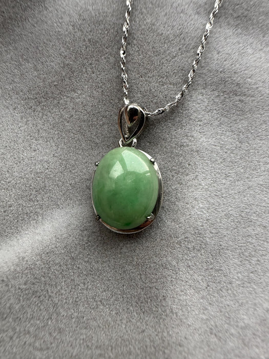 Green Oval Jadeite Necklace