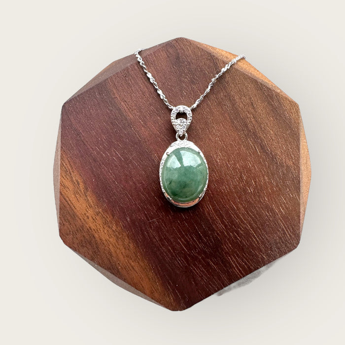 Green Oval Jadeite Necklace