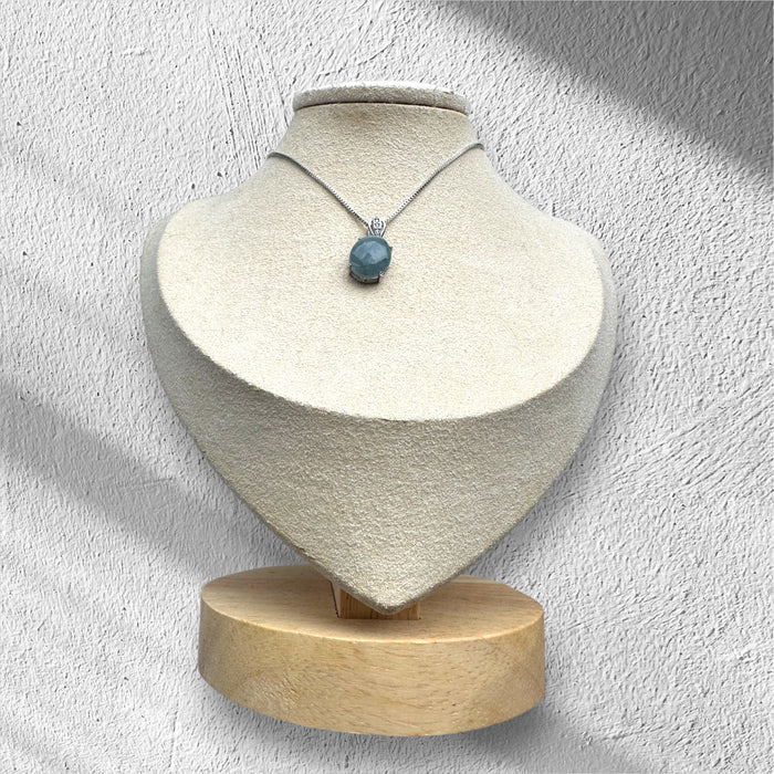 Monet Jadeite Cabochon Necklace