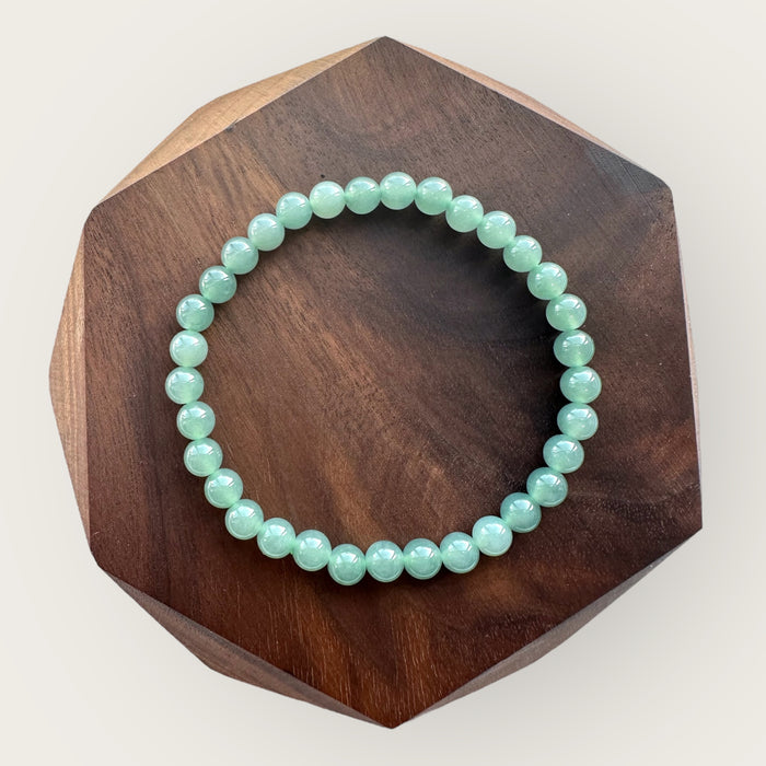 Guatemala Green Jadeite Bead Bracelet