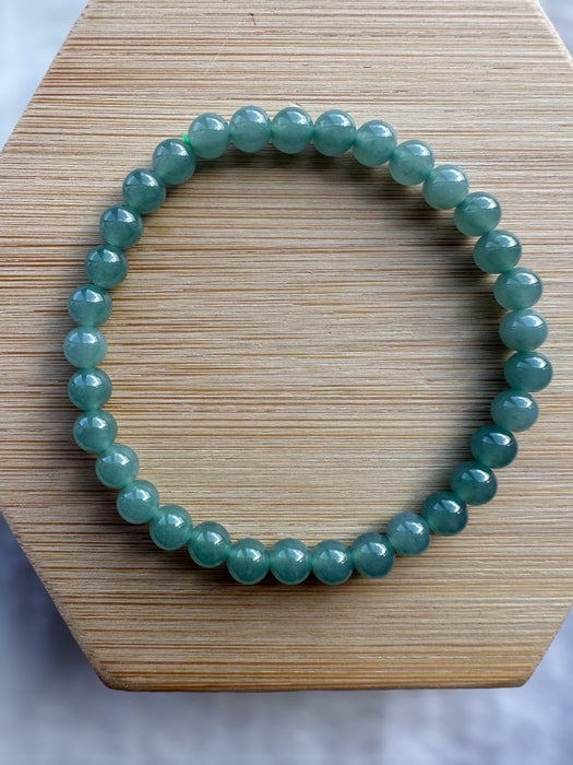 Guatemala Green Jadeite Bead Bracelet