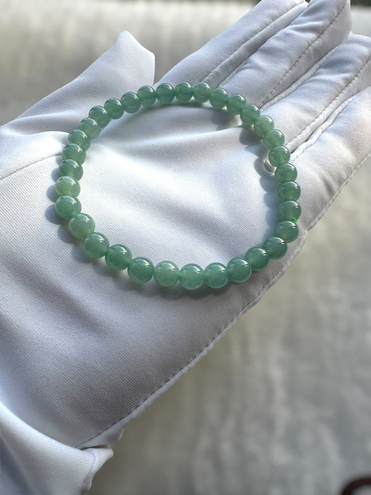 Guatemala Green Jadeite Bead Bracelet