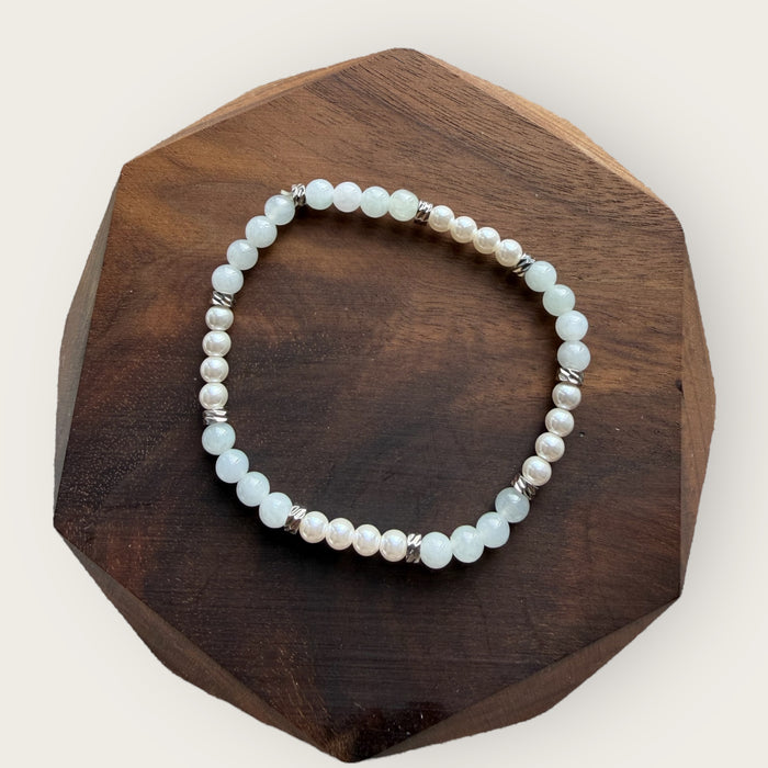 Dainty Jadeite Bead Bracelet