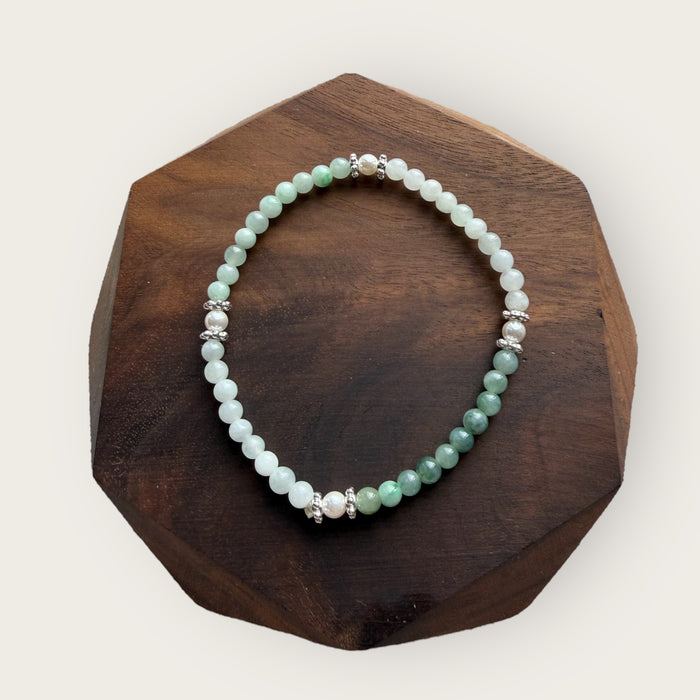 Dainty Jadeite Bead Bracelet