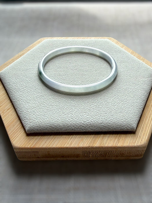 Oval Jadeite Bangle