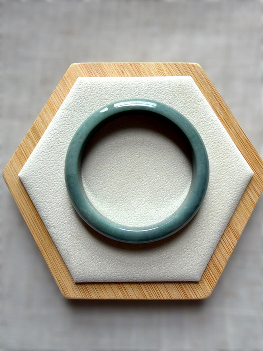 Guatemala Jadeite Bangle