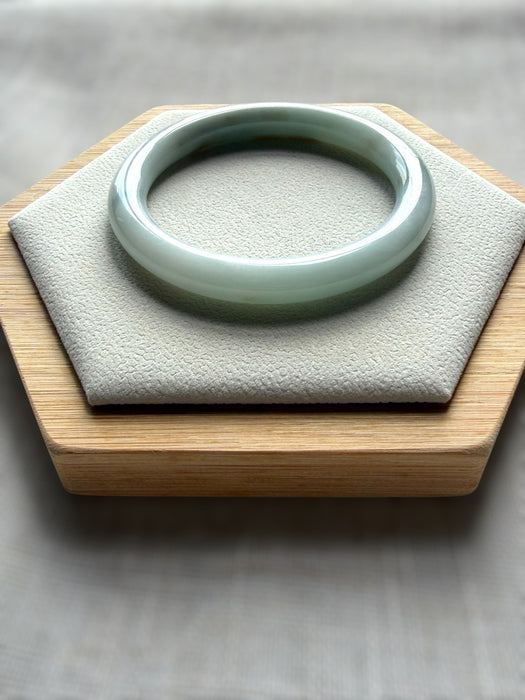 Green Jadeite Bangle