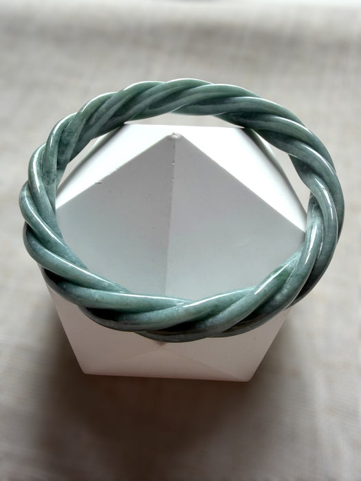 Guatemala Pleated Jadeite Bangle